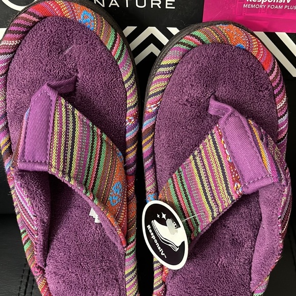 Isotoner Slippers - Picture 2 of 7